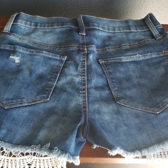 Size 5 Mudd Flx shortie never worn purchased too small - Picture 2 of 4